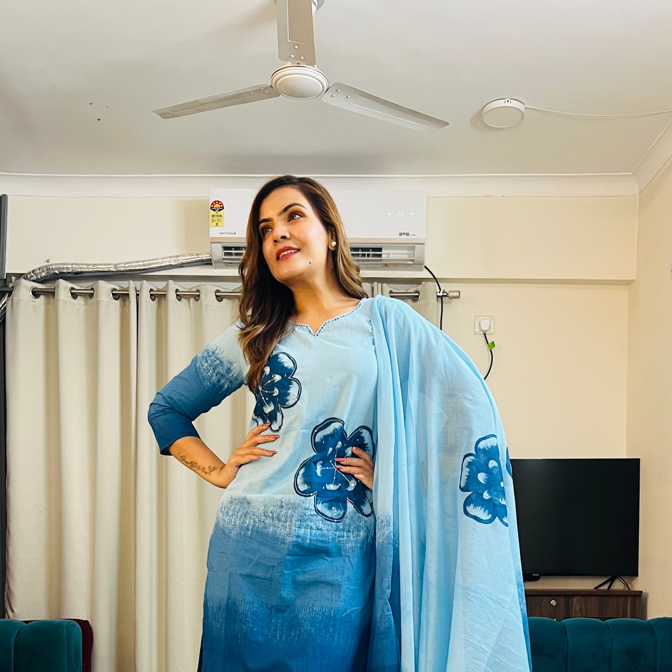 Designer & stylish 3pc Suit perfect for Summer outings and office wear Looks