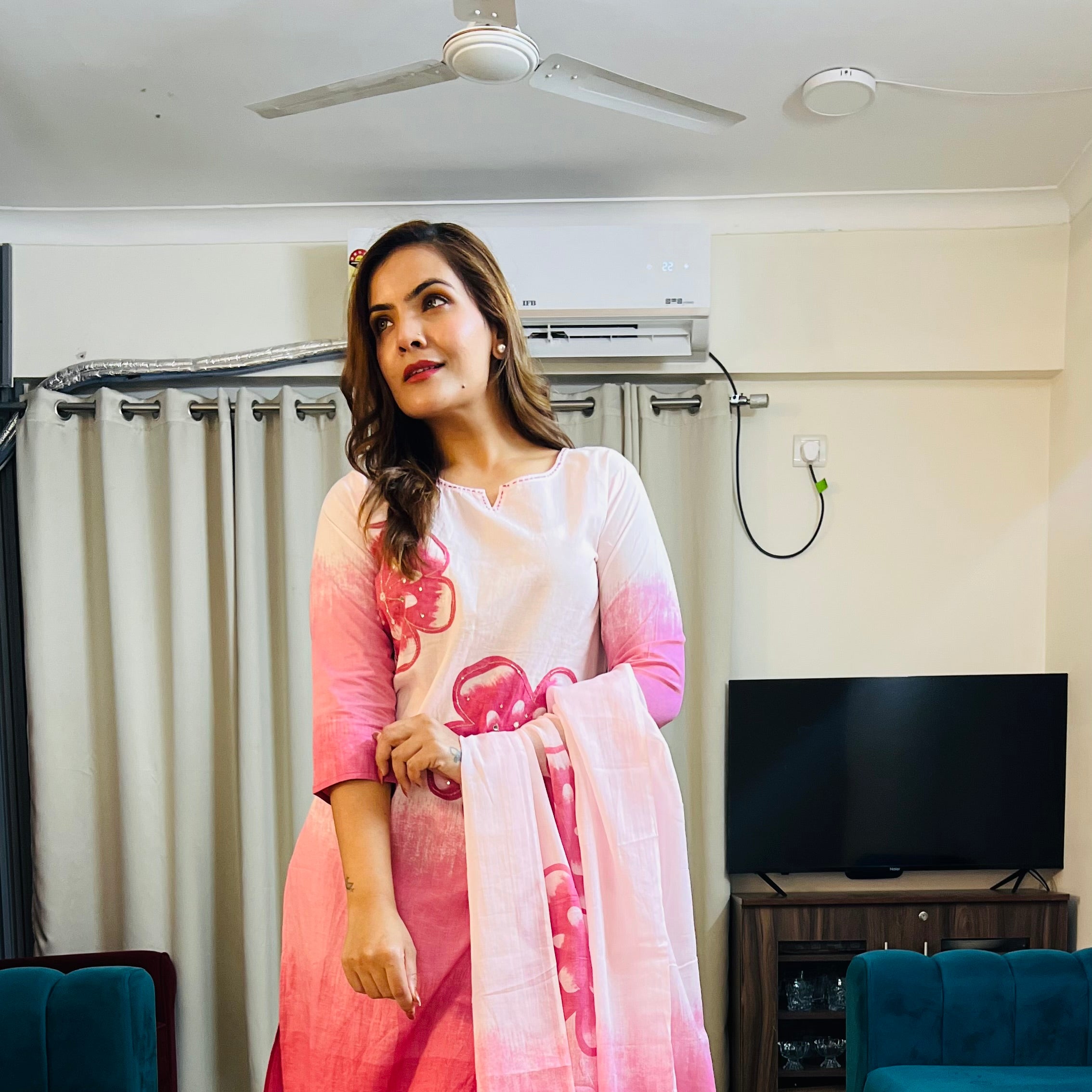 Designer & stylish 3pc Suit perfect for Summer outings and office wear Looks