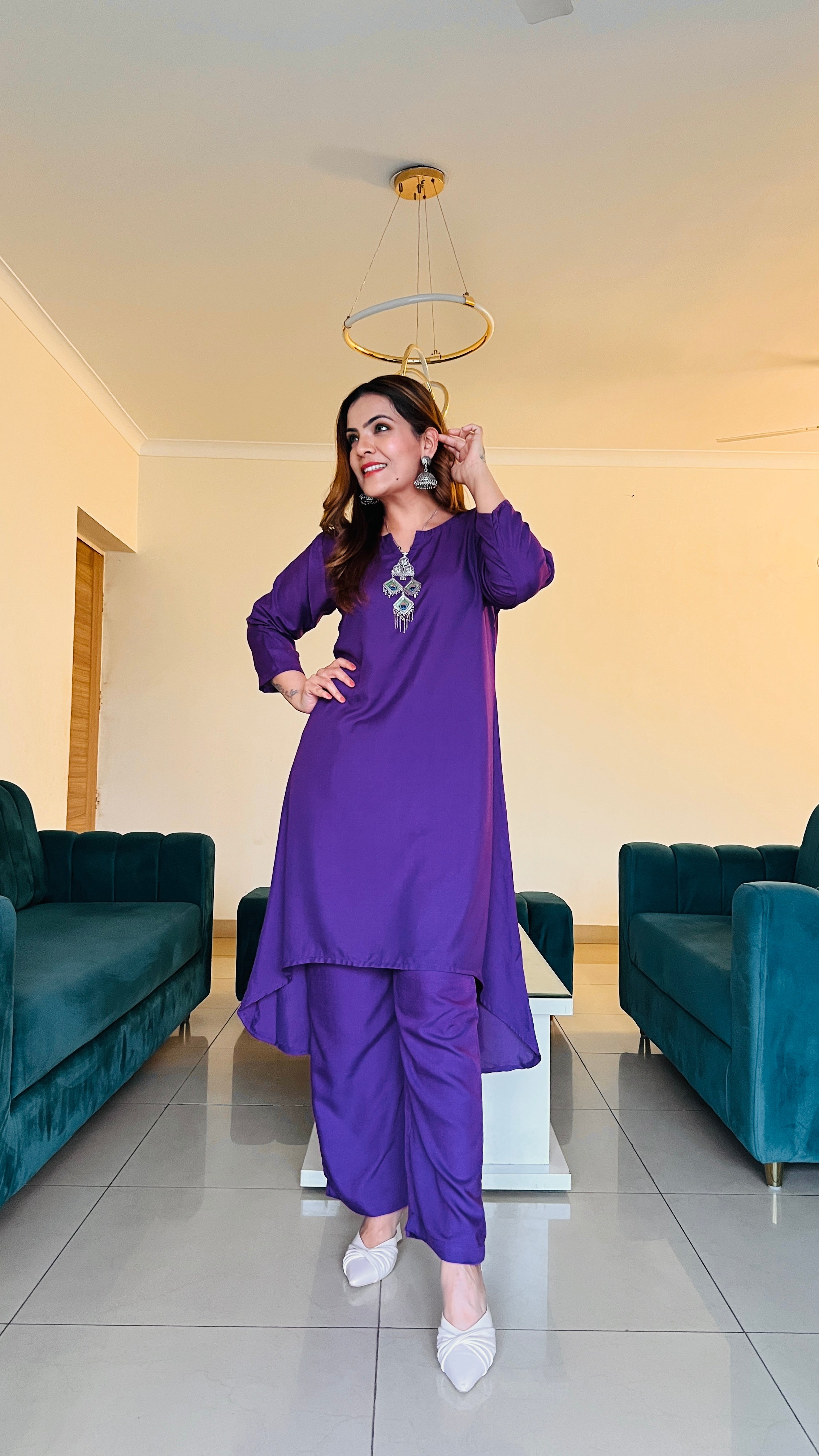 Affordable & classy office wear co-ord set in solid colours,Perfect for lunch & brunch dates .